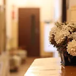 Centrum - Duzy Ogrod B&B 슈차브니차