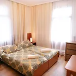 Centrum - Duzy Ogrod 3*