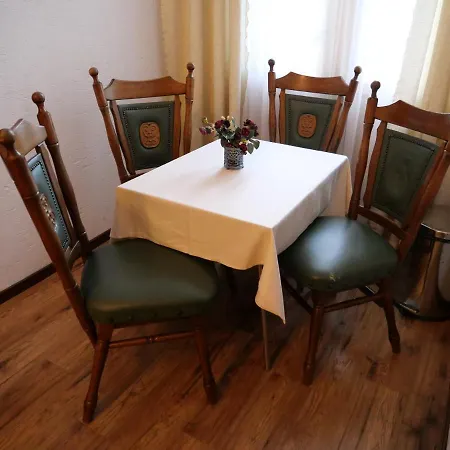 Centrum - Duży Ogród Nocleg ze śniadaniem 3*