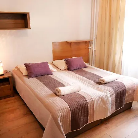 Bed & Breakfast Centrum - Duzy Ogrod