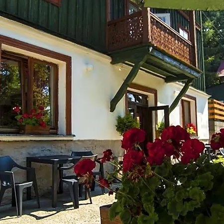 Oda ve Kahvaltı Centrum - Duzy Ogrod Szczawnica