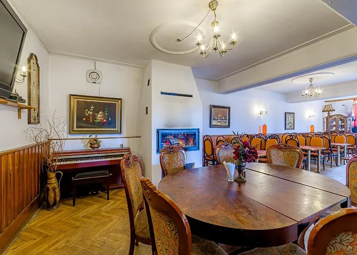 Centrum - Duży Ogród Alojamento de Acomodação e Pequeno-almoço Szczawnica